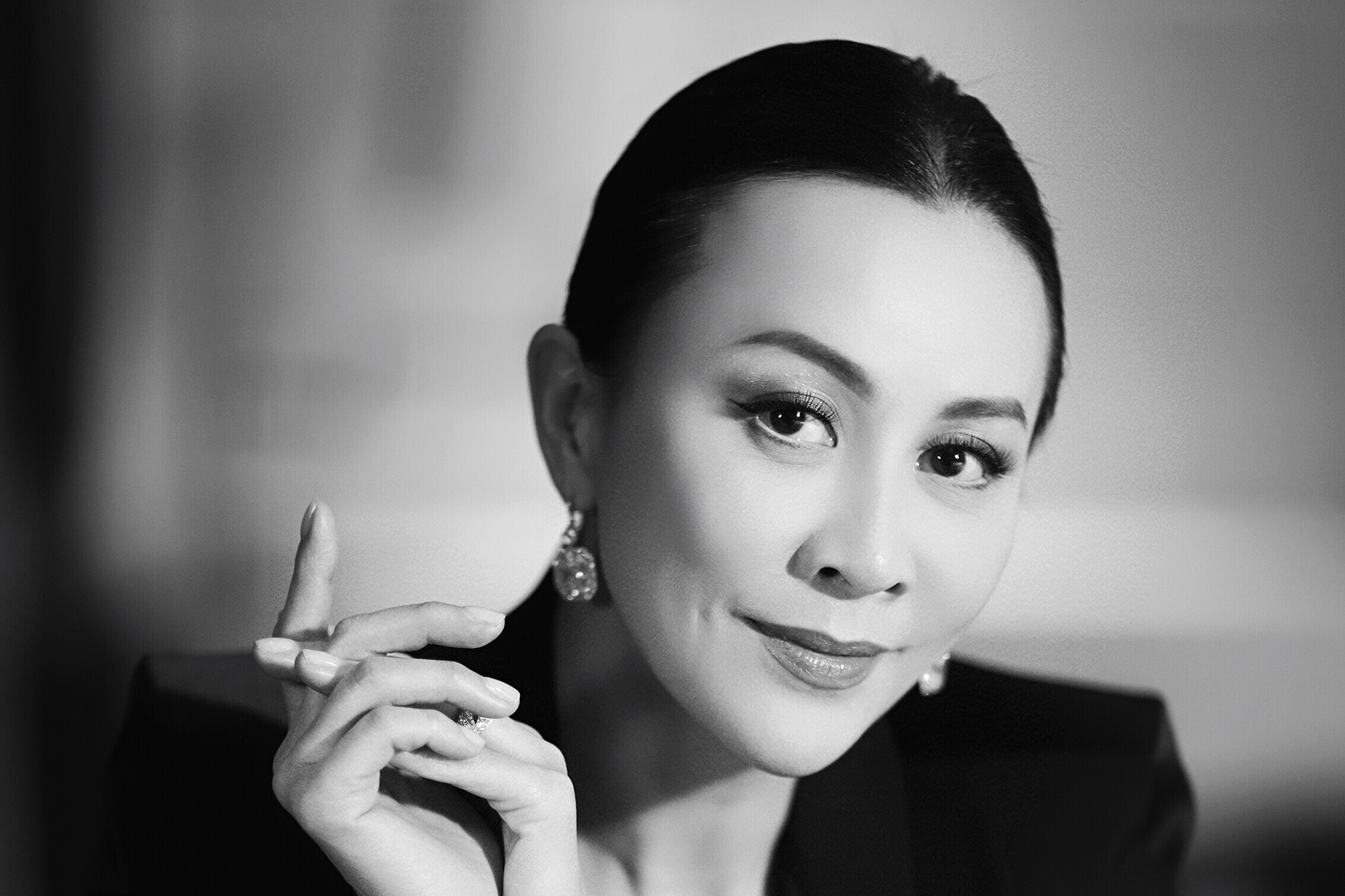 Carina LAU 